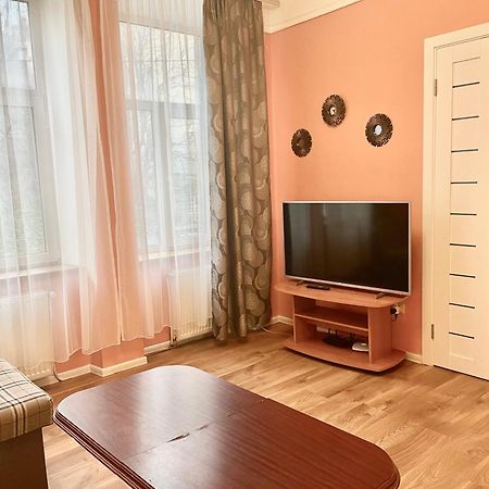 Двохкімнатні Апартаменти В Центри На Князя Лева 11 Leópolis Exterior foto