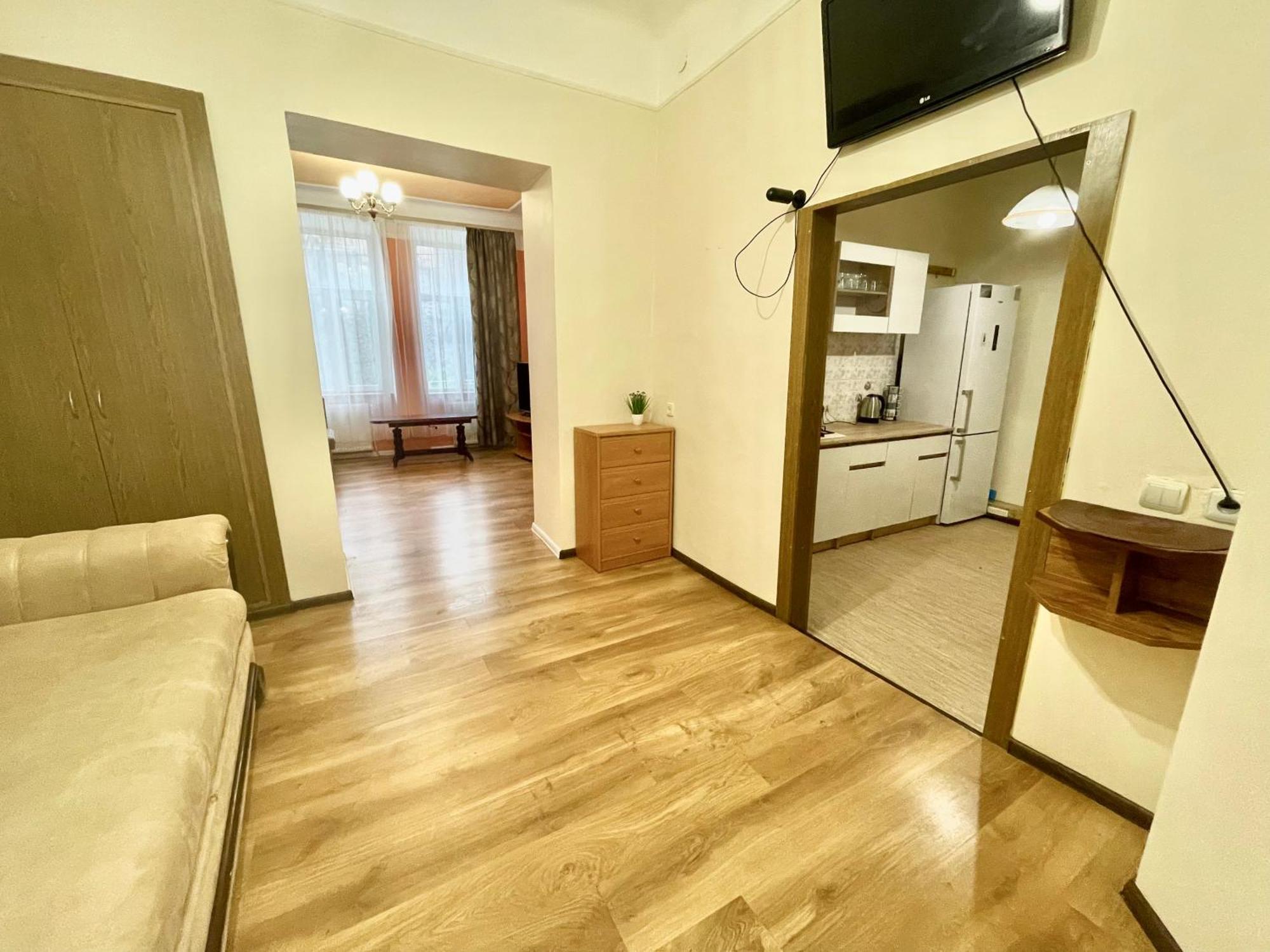 Двохкімнатні Апартаменти В Центри На Князя Лева 11 Leópolis Exterior foto